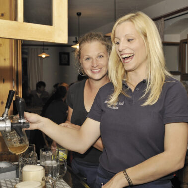 Gesellige Stimmung am Schafferhof