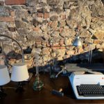 Bild vom Hausflohmarkt mit zahlreichen Raritäten